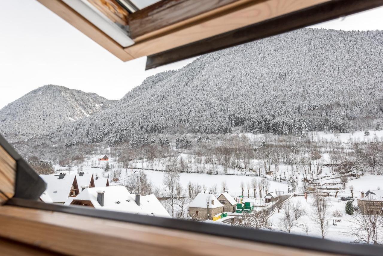 Hotel SNÖ Colomers Salardú Exterior foto